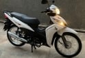 Motos - Honda Wave 2024 Nafta 8100Km - En Venta