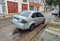 Autos - Ford Fiesta Max 2011 Diesel 150000Km - En Venta