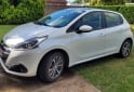 Autos - Peugeot 208. ALLURE 2016 GNC 111111Km - En Venta