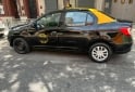 Autos - Renault Logan 2022 GNC 120000Km - En Venta