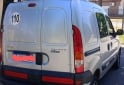 Utilitarios - Renault Kangoo 2016 Nafta 331000Km - En Venta