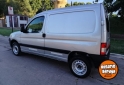 Utilitarios - Peugeot FURGON PUERTA LATERAL 2011 Nafta 173250Km - En Venta