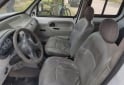 Utilitarios - Renault Kangoo 2006 Nafta 300000Km - En Venta