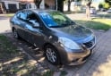 Autos - Nissan Versa Advance pur� drive 2014 Nafta 178800Km - En Venta