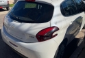Autos - Peugeot 208 Feline 2017 Nafta 127000Km - En Venta