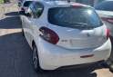 Autos - Peugeot 208 Feline 2017 Nafta 127000Km - En Venta