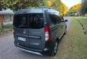 Autos - Renault Kangoo 2023 Diesel 61000Km - En Venta