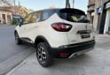 Autos - Renault Captur Intens 2018 Nafta 100000Km - En Venta