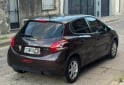 Autos - Peugeot 208 allure 2014 Nafta 70000Km - En Venta
