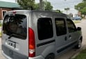 Utilitarios - Renault Kangoo 2009 Nafta 243000Km - En Venta