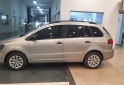 Autos - Volkswagen SURAN 1.6  COMFORTLINE 2015 Nafta 125000Km - En Venta