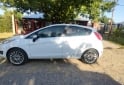 Autos - Ford Fiesta Titanium Powershif 2015 GNC 196000Km - En Venta