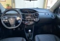 Autos - Toyota Etios 2014 Nafta 87000Km - En Venta