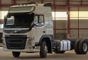 Camiones y Grúas - Volvo fm380 modelo 2017 automático para carrocería de 6,50m - En Venta