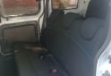 Utilitarios - Renault Kangoo 2014 GNC 180000Km - En Venta
