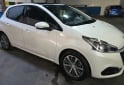 Autos - Peugeot 208 felline AT 2018 Nafta 85000Km - En Venta