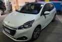 Autos - Peugeot 208 felline AT 2018 Nafta 85000Km - En Venta
