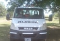 Camiones y Gr�as - vendo camion camilla hidraulica - En Venta
