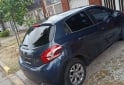 Autos - Peugeot 208 allure 2015 Nafta 131000Km - En Venta