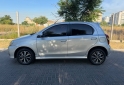 Autos - Toyota ETIOS PLATINIUM 2017 Nafta 45000Km - En Venta