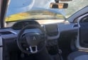 Autos - Peugeot 208 touchscreen 2016 Nafta 108000Km - En Venta
