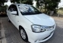 Autos - Toyota Etios 2014 Nafta 131000Km - En Venta