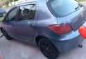 Autos - Peugeot Modelo 2004 versi�n 307 2004 Nafta 256000Km - En Venta