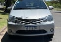 Autos - Toyota Etios 2017 Nafta 127000Km - En Venta