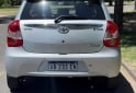 Autos - Toyota Etios 2017 Nafta 127000Km - En Venta