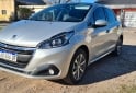 Autos - Peugeot 208 Feline 2017 Nafta 99000Km - En Venta