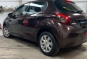 Autos - Peugeot 208 2017 Nafta 100000Km - En Venta