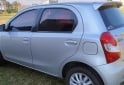 Autos - Toyota Etios 2016 Nafta 165000Km - En Venta