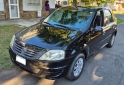 Autos - Renault Logan 2010 GNC 111111Km - En Venta