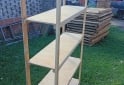 Hogar - Estanter�as r�sticas, con estantes de fen�lico - En Venta