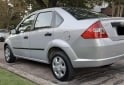 Autos - Ford Fiesta Max 2009 GNC 127000Km - En Venta