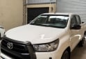 Camionetas - Toyota HILUX SR 4x4 2022 Diesel 136000Km - En Venta
