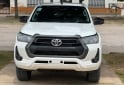 Camionetas - Toyota Hilux SR 4*4 2022 Diesel 150000Km - En Venta