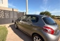 Autos - Peugeot 208 Allure Touchscreen 2014 Nafta 120000Km - En Venta