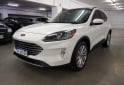 Camionetas - Ford Kuga Híbrida Titanium 2022 Nafta 61000Km - En Venta
