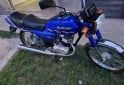 Motos - Suzuki AX100 2023 Nafta 6000Km - En Venta
