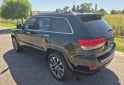 Camionetas - Jeep GRAND CHEROKEE OVERLAND 2018 Nafta 88000Km - En Venta