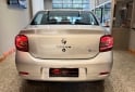Autos - Renault Logan Life 2024 Nafta 35000Km - En Venta