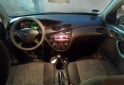 Autos - Ford focus 2004 GNC 230000Km - En Venta