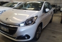 Autos - Peugeot 208 Allure 1.6 navegador 2017 Nafta 109000Km - En Venta