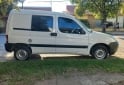 Utilitarios - Peugeot Partner Furgon con asient 2017 Diesel 140000Km - En Venta