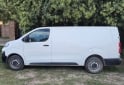 Utilitarios - Peugeot Expert 2023 Diesel 13000Km - En Venta