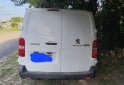 Utilitarios - Peugeot Expert 2023 Diesel 13000Km - En Venta