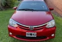 Autos - Toyota Etios XLS 5 Ptas 2014 Nafta 97000Km - En Venta