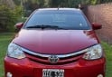 Autos - Toyota Etios XLS 5 Ptas 2014 Nafta 97000Km - En Venta