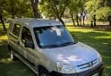 Utilitarios - Peugeot Partner / Berlingo Kangoo 2014 GNC 134000Km - En Venta